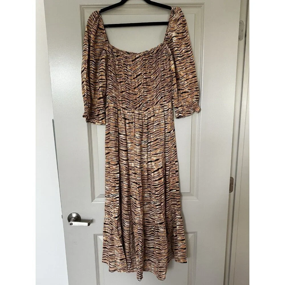 Faithfull the Brand Wyldie Midi Dress Tiger Striped Size 4 or Small Midi Smocked - Picture 4 of 11
